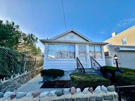 1126 126th St in College Point, NY - Building Photo