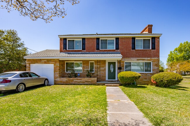 913 Bern St in New Bern, NC - Building Photo - Building Photo