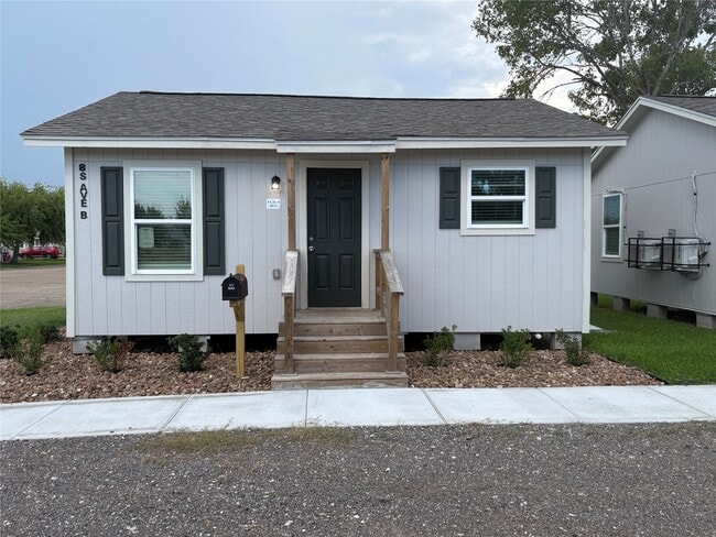 property at 8 S Avenue B