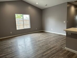 1438 Azena St in Andover, KS - Building Photo - Building Photo