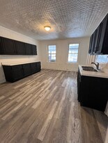 37 Harmony St, Unit 2 in Cohoes, NY - Building Photo