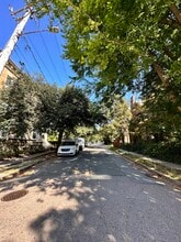 8 Kilsyth Rd, Unit 1 in Brookline, MA - Building Photo - Building Photo