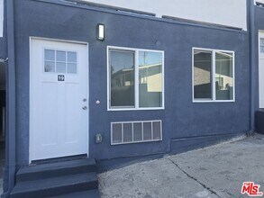 4929 Lynnfield St in Los Angeles, CA - Building Photo - Building Photo
