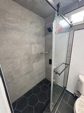 273 Maple Ave, Unit 2BR with Deck in Wallington, NJ - Building Photo - Building Photo