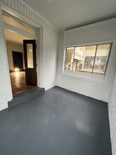 196 Miller Ave in Columbus, OH - Foto de edificio - Building Photo