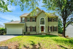 8437 Summer Breeze Pl in Manassas, VA - Building Photo