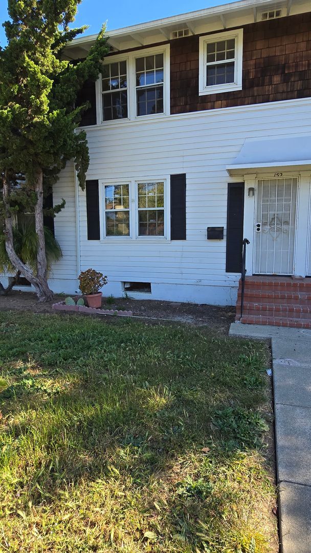 property at 152 Calhoun St