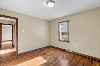 11820 Larimore Rd in St. Louis, MO - Building Photo - Building Photo