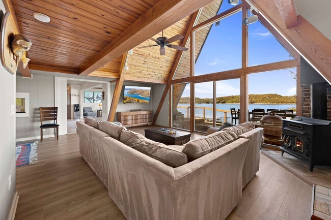 property at 9063 Mundell Rd