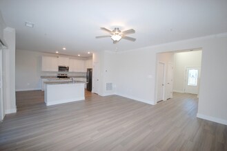 10054 Roulette Dr in Hagerstown, MD - Building Photo - Building Photo