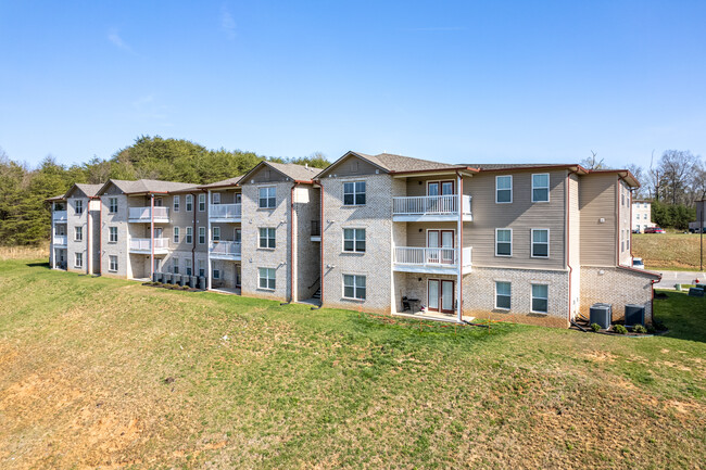 Overlook Village Apartments in Maryville, TN - Building Photo - Building Photo