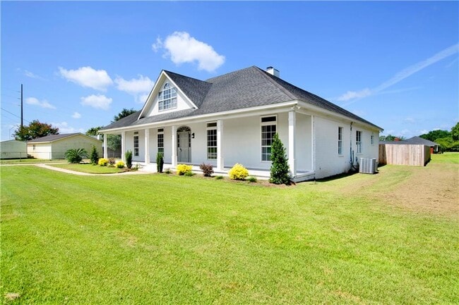 3000 Johnson Rd W in Mobile, AL - Building Photo - Building Photo