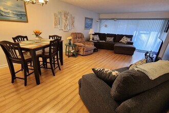 4819 Winslow Beacon in Sarasota, FL - Building Photo - Building Photo