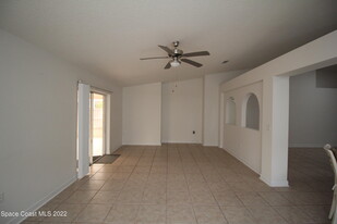 3133 Cauthen Creek Dr in Melbourne, FL - Building Photo - Building Photo