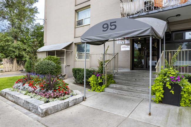 Gamble Avenue Apartments in Toronto, ON - Building Photo - Building Photo