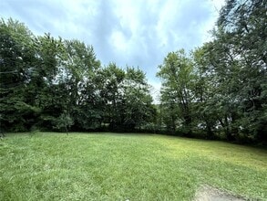 135 Ramapo Rd in West Haverstraw, NY - Building Photo - Building Photo