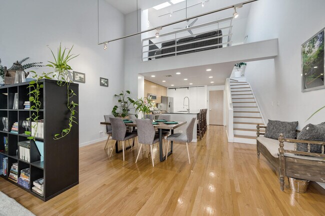 2828 N Talman Ave, Unit G in Chicago, IL - Building Photo - Building Photo