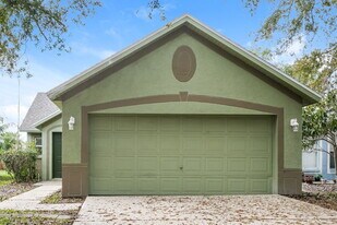 7619 Clovelly Park Pl in Apollo Beach, FL - Building Photo