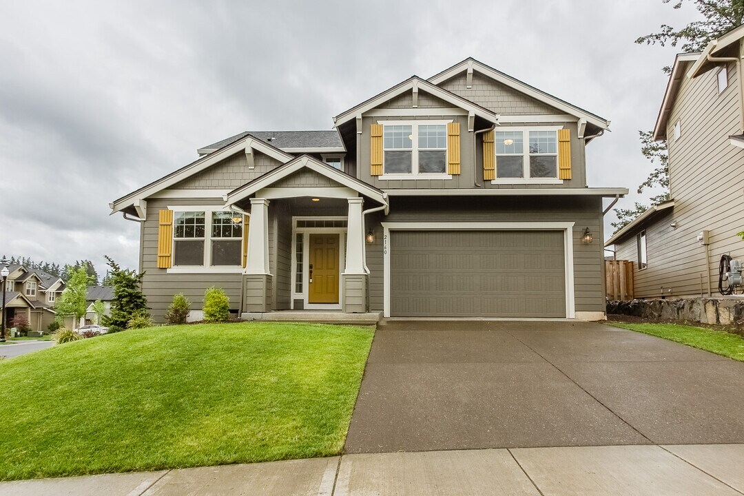 2160 NE 38th Cir in Camas, WA - Building Photo