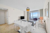 6799 Collins Ave in Miami, FL - Building Photo - Building Photo