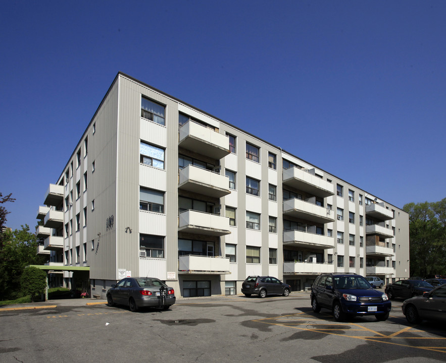 Goodwood Park Apartments in Toronto, ON - Building Photo