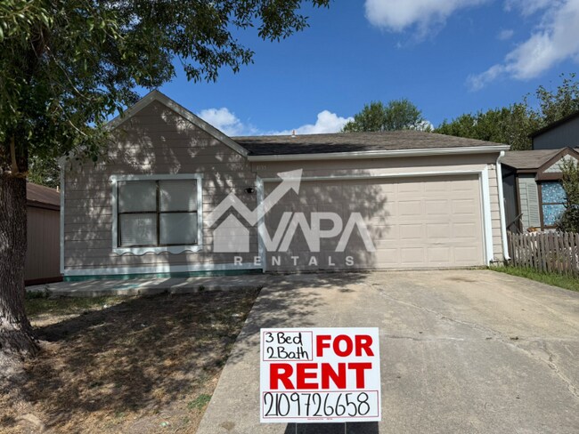 4135 Sunrise Glade Dr in San Antonio, TX - Foto de edificio - Building Photo