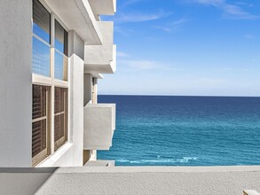 4505 S Ocean Blvd in Highland Beach, FL - Building Photo - Building Photo