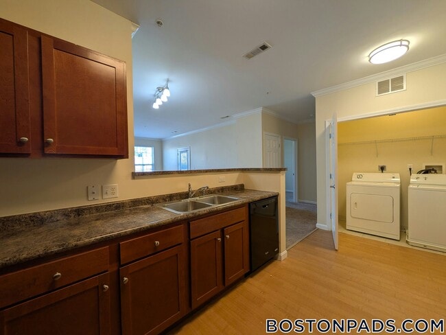311 Lowell St in Andover, MA - Building Photo - Building Photo