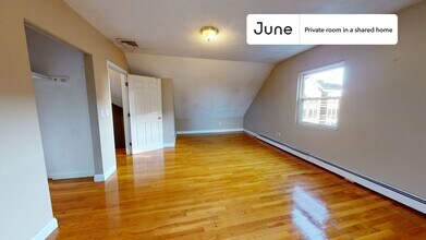 Private bedroom in 4 bed/1.5 bath Home in Boston, MA - Building Photo - Building Photo