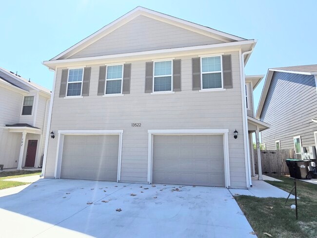 13522 Tulipwood Nook