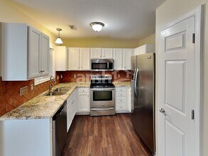 10206 Orchard Grass Ct in Charlotte, NC - Building Photo - Building Photo