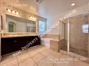 5597 E Edna Ave in Fresno, CA - Building Photo - Building Photo