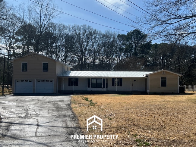 property at 140 Hamaker St SW