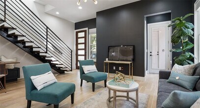 607 E 49th St in Austin, TX - Building Photo - Building Photo