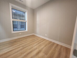 423 W Belden Ave, Unit 1 in Chicago, IL - Foto de edificio - Building Photo
