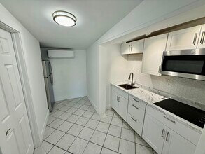 5045 Garner St in Fort Pierce, FL - Foto de edificio - Building Photo