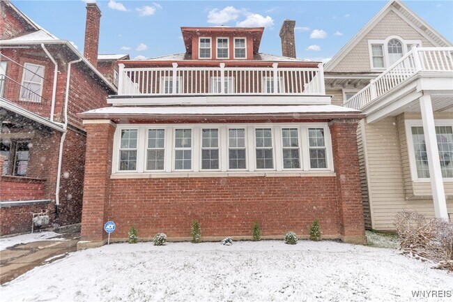 2555 Main St in Buffalo, NY - Building Photo - Building Photo