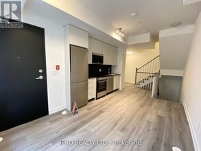 65-861 SHEPPARD Ave in North York, ON - Building Photo - Building Photo