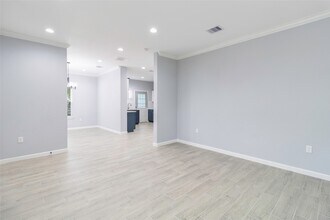 510 Bluebonnet Dr in La Marque, TX - Building Photo - Building Photo