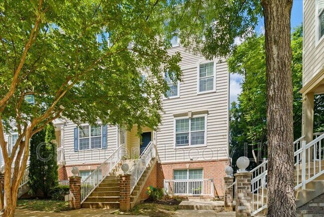 property at 11308 King George Dr