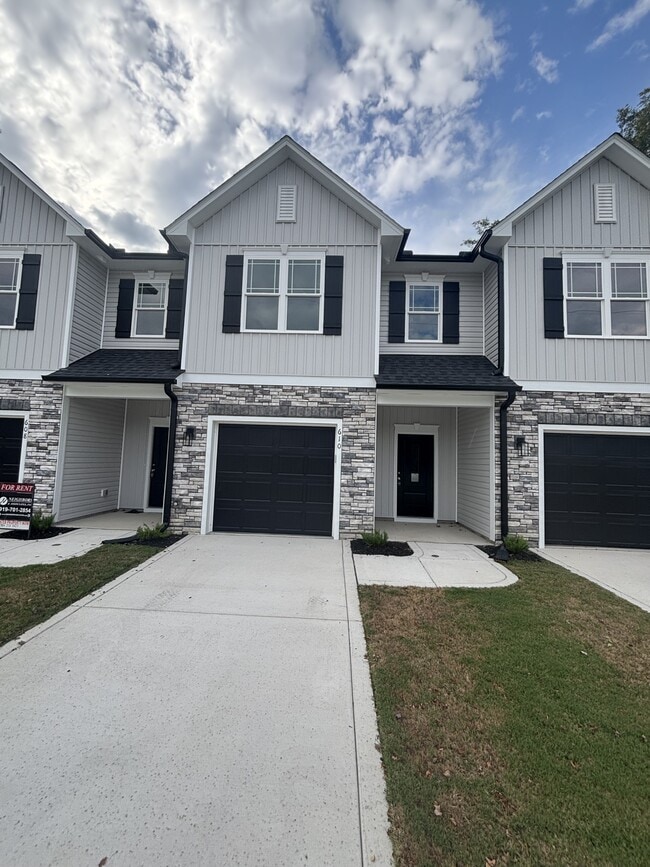 property at 610 S Blackmon St