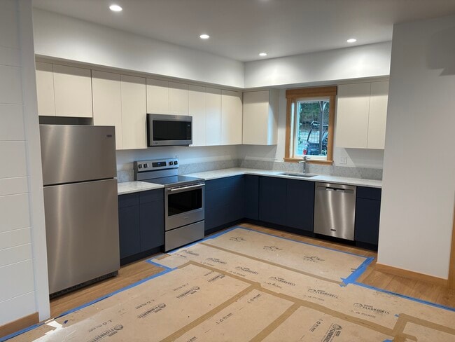 475 Hillcrest Pl, Unit 475 D in Friday Harbor, WA - Building Photo - Building Photo