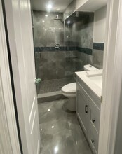 15 Tanvalley Dr in Brampton, ON - Building Photo - Building Photo