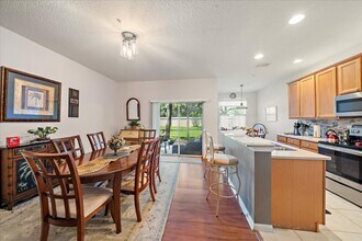 3407 Parkridge Cir in Sarasota, FL - Building Photo - Building Photo