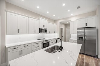 109 Spruce St in Freeport, FL - Building Photo - Building Photo