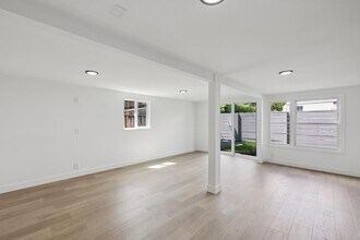 558 Everett Ave in Palo Alto, CA - Building Photo - Building Photo