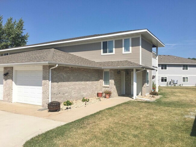 263 Meadowside Dr in Verona, WI - Building Photo - Building Photo