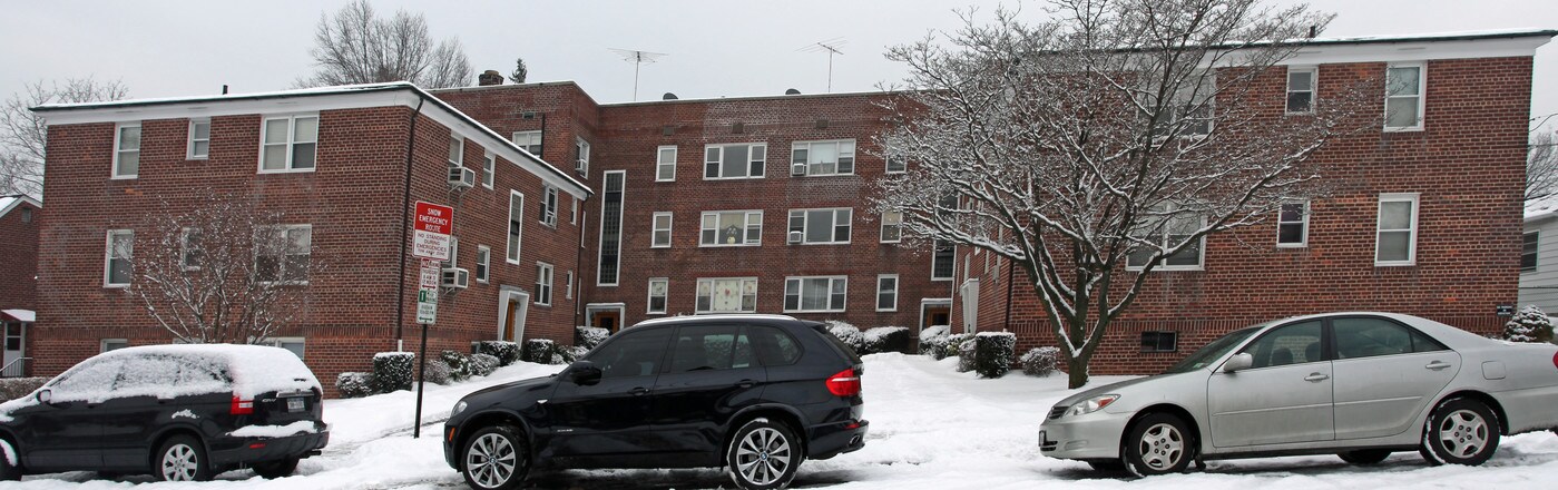 Fleetwood Commons in Mount Vernon, NY - Foto de edificio