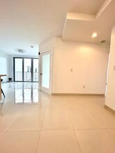 2651 NE 212th Ter, Unit 202 in Miami, FL - Building Photo - Building Photo