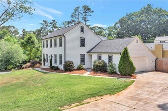 3021 Canton Hills Dr in Marietta, GA - Building Photo - Building Photo